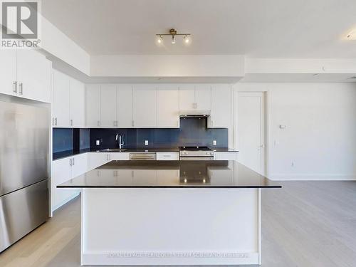 Ph109 - 8960 Jane Street, Vaughan, ON - Indoor Photo Showing Kitchen