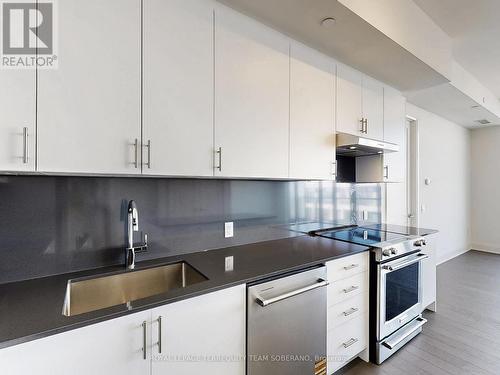 Ph109 - 8960 Jane Street, Vaughan, ON - Indoor Photo Showing Kitchen