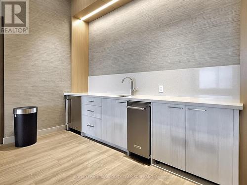 Ph109 - 8960 Jane Street, Vaughan, ON - Indoor Photo Showing Kitchen