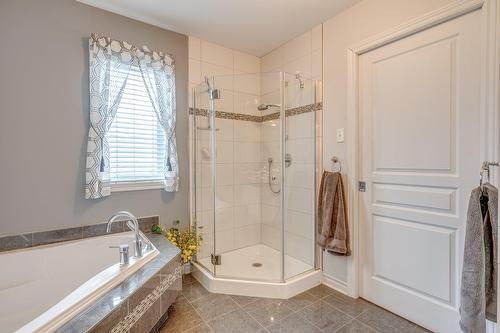 Bathroom - 2013 Ch. Des Habitations-Des-Monts, Saint-Sauveur, QC - Indoor Photo Showing Bathroom