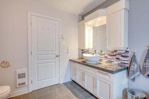 Bathroom - 2013 Ch. Des Habitations-Des-Monts, Saint-Sauveur, QC - Indoor Photo Showing Bathroom