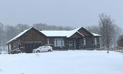 6020 Rue Robert  Saint-Placide, QC J0V 2B0