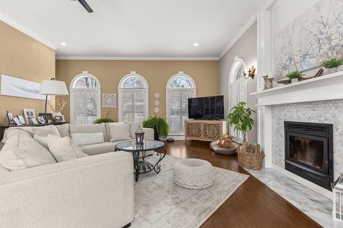 Salon - 98 Ch. De La Sève, Rigaud, QC - Indoor Photo Showing Living Room With Fireplace