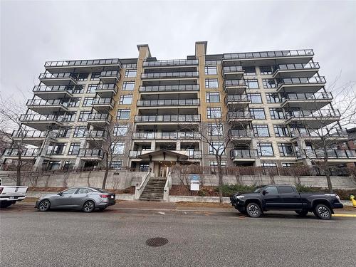 704-3301 Skaha Lake Road  Penticton, BC V2A 6G6