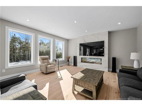 103 Adrienne Crt, Dieppe, NB 