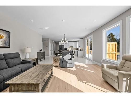 103 Adrienne Crt, Dieppe, NB 