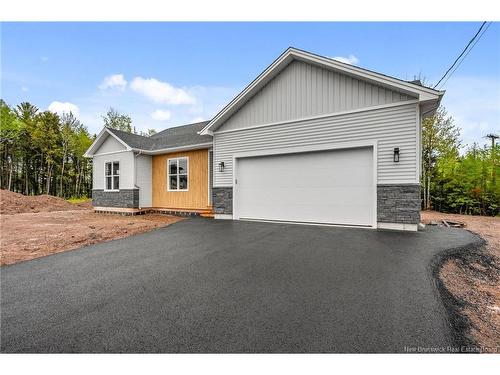 103 Adrienne Crt, Dieppe, NB 