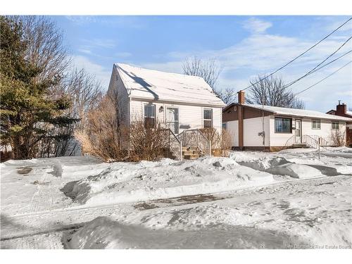 195 Second Ave, Moncton, NB 