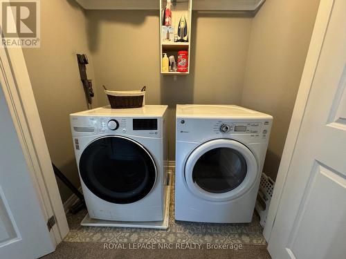 Upper level laundry - 11 Violet Street, St. Catharines (Grapeview), ON - Indoor Photo Showing Laundry Room