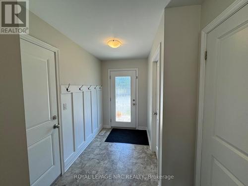 Inside front entrance - 11 Violet Street, St. Catharines (Grapeview), ON - Indoor Photo Showing Other Room