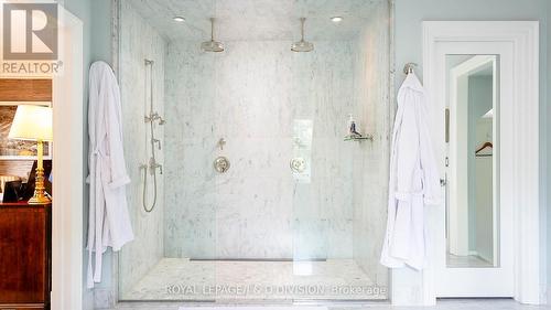 42 Lytton Boulevard, Toronto, ON - Indoor Photo Showing Bathroom