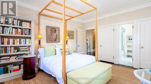 42 Lytton Boulevard, Toronto, ON - Indoor