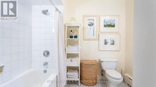 42 Lytton Boulevard, Toronto, ON - Indoor Photo Showing Bathroom