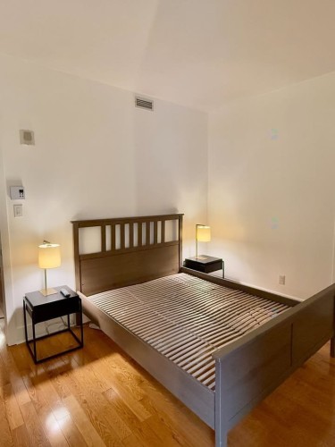 Chambre à coucher - 605-901 Rue De La Commune E., Montréal (Ville-Marie), QC - Indoor Photo Showing Bedroom