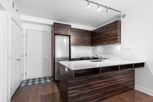 Cuisine - 547-1414 Rue Chomedey, Montréal (Ville-Marie), QC - Indoor Photo Showing Other Room