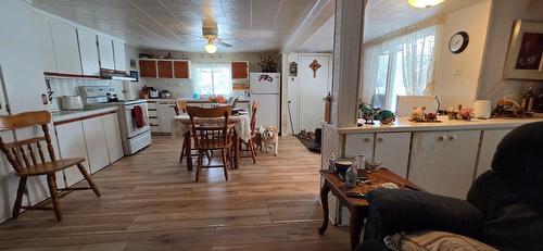 Salle à manger - 8 Ch. Cora, Grand-Remous, QC - Indoor