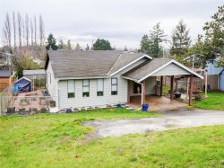 867 McKenzie Ave  Saanich, BC V8X 3G4