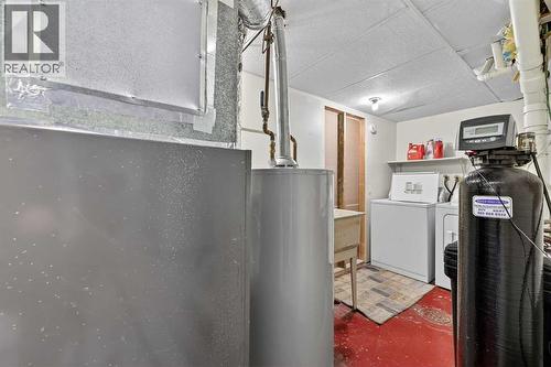 8527 Bowglen Road Nw, Calgary, AB - Indoor Photo Showing Laundry Room