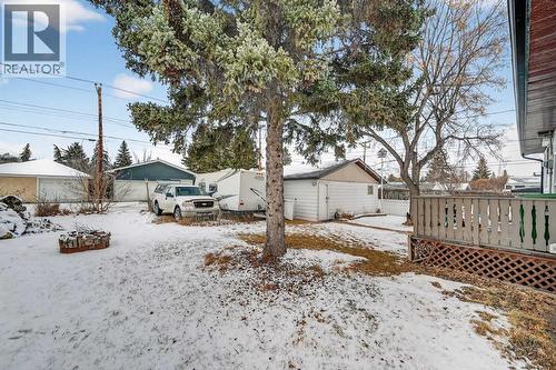 8527 Bowglen Road Nw, Calgary, AB - Outdoor