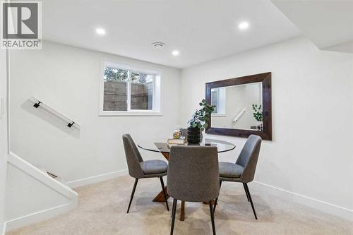 4547 Passchendaele Road Sw, Calgary, AB - Indoor Photo Showing Dining Room