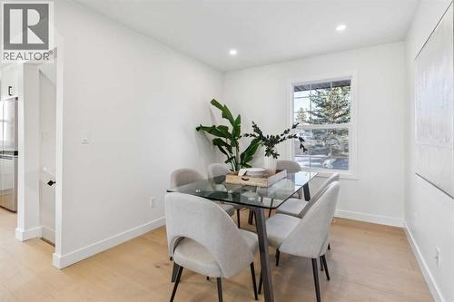 4547 Passchendaele Road Sw, Calgary, AB - Indoor Photo Showing Dining Room