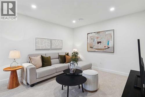 4547 Passchendaele Road Sw, Calgary, AB - Indoor Photo Showing Living Room