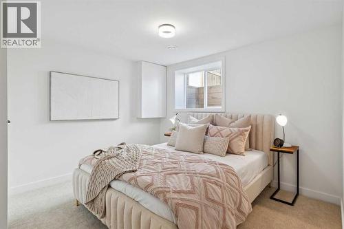 4547 Passchendaele Road Sw, Calgary, AB - Indoor Photo Showing Bedroom