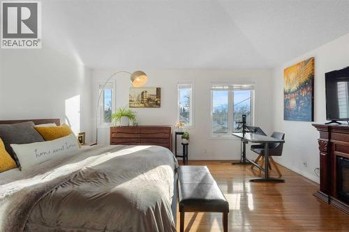 1629 29 Avenue Sw, Calgary, AB - Indoor