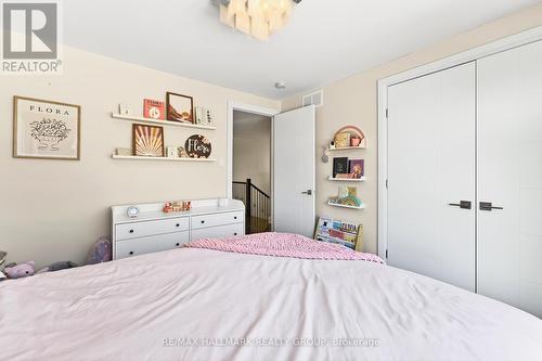 579 Foxview Place, Ottawa, ON - Indoor Photo Showing Bedroom