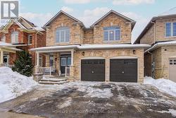 15 DURHAMVIEW CRESCENT  Whitchurch-Stouffville, ON L4A 1H4
