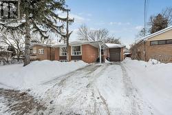 150 THISTLE DOWN BOULEVARD  Toronto, ON M9V 1K1