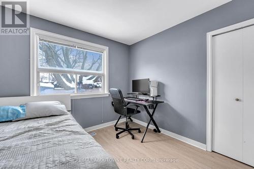 150 Thistle Down Boulevard, Toronto, ON - Indoor Photo Showing Bedroom