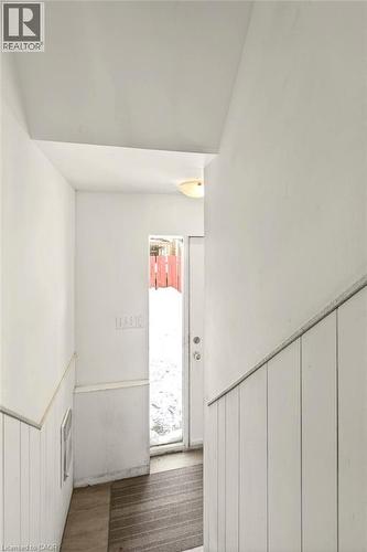 83 Haddon Avenue S, Hamilton, ON - Indoor Photo Showing Other Room