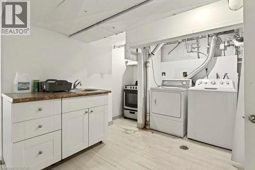83 Haddon Avenue S, Hamilton, ON - Indoor Photo Showing Laundry Room