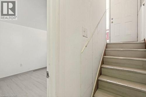 83 Haddon Avenue S, Hamilton, ON - Indoor Photo Showing Other Room