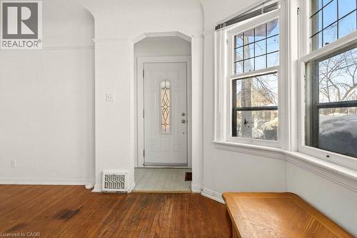 83 Haddon Avenue S, Hamilton, ON - Indoor Photo Showing Other Room