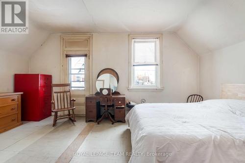 56 Grosvenor Avenue, Ottawa, ON - Indoor Photo Showing Bedroom