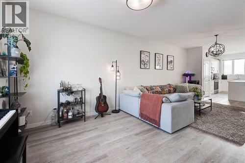 Open Plan - 1969 Rangeview Drive Se, Calgary, AB - Indoor Photo Showing Living Room