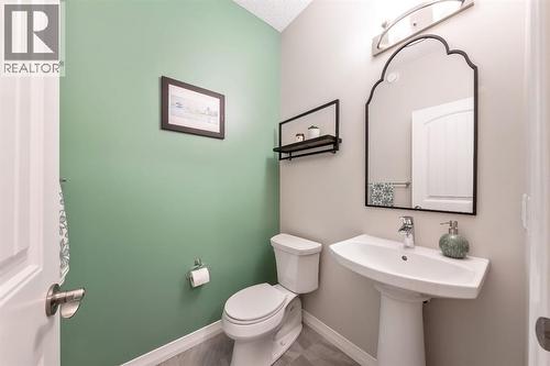 159 Riviera View, Cochrane, AB - Indoor Photo Showing Bathroom