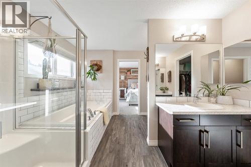 159 Riviera View, Cochrane, AB - Indoor