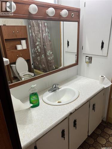 210 Main Street, Francis, SK 