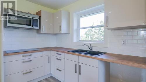 6 Dairy Lane, Stratford, PE - Indoor Photo Showing Kitchen With Double Sink
