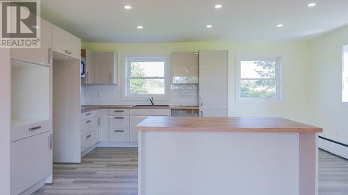 6 Dairy Lane, Stratford, PE - Indoor Photo Showing Kitchen