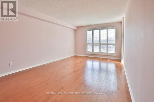 Very large Primary Bedroom - 211 - 1800 The Collegeway, Mississauga, ON - Indoor Photo Showing Other Room