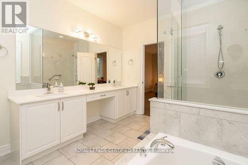792 Glenbrook Avenue, Burlington, ON - Indoor Photo Showing Bathroom