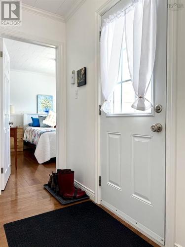 24 Rhodes Avenue, Amherst, NS - Indoor