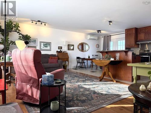 24 Rhodes Avenue, Amherst, NS - Indoor Photo Showing Living Room