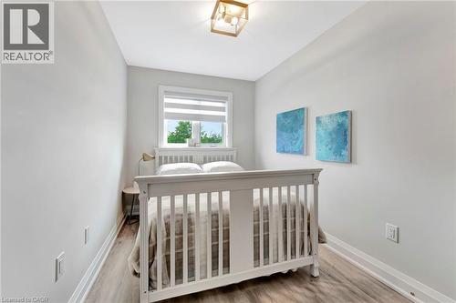 74 Melbourne Street, Hamilton, ON - Indoor Photo Showing Bedroom