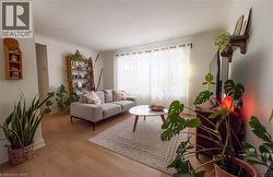 437 UPPER KENILWORTH Avenue  Hamilton, ON L8T 4G7