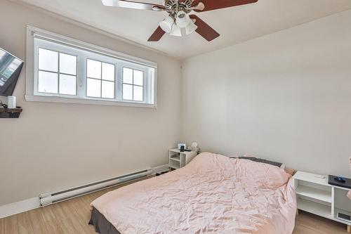 Garçonnière - 83-9300 Rg Ste-Henriette, Mirabel, QC 